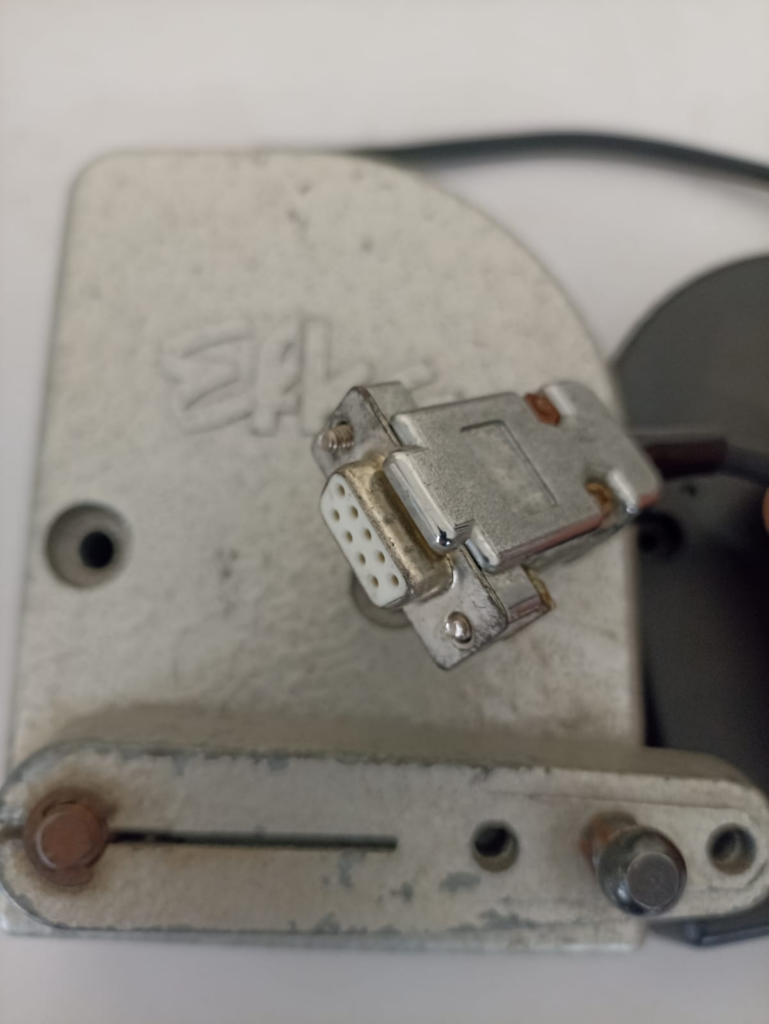 Pedal Efka EB301 conector cuadrado dv9